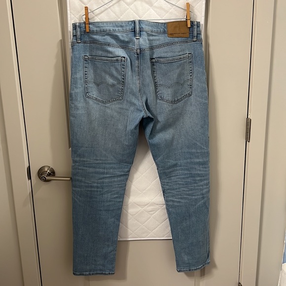 American Eagle Airflex+ Athletic Jeans; 33x30 - Picture 3 of 6